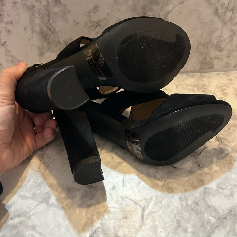 Olivia Ferragamo Black Faux Suede Open Toe Ankle Strap Heels Size 6 - Picture 5 of 6